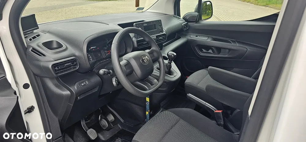 Toyota Proace City 1.5 D-4D Long 2,3t Active (bryg.) - 9