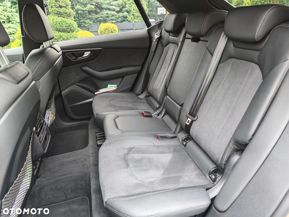 Audi Q8 55 TFSI e PHEV Quattro Tiptronic - 19