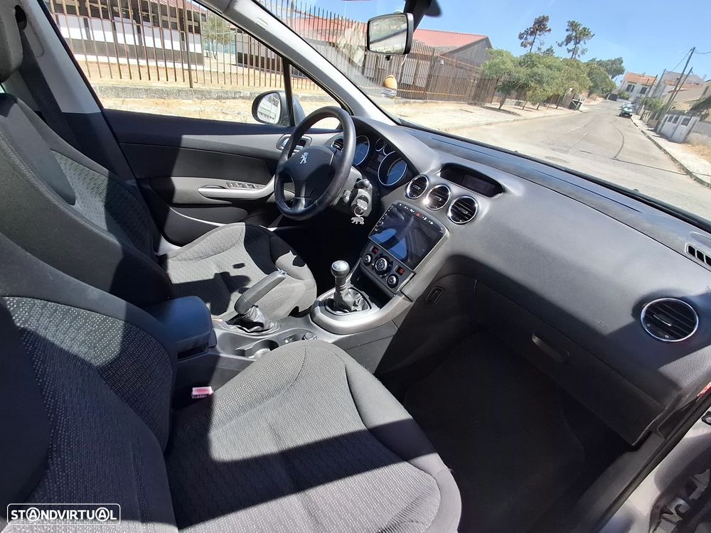 Peugeot 308 SW 1.6 HDi SE Navteq - 13