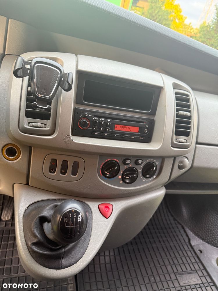 Renault Trafic - 9