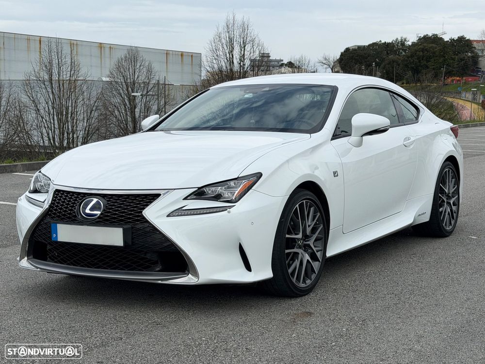 Lexus RC 300h F Sport - 1