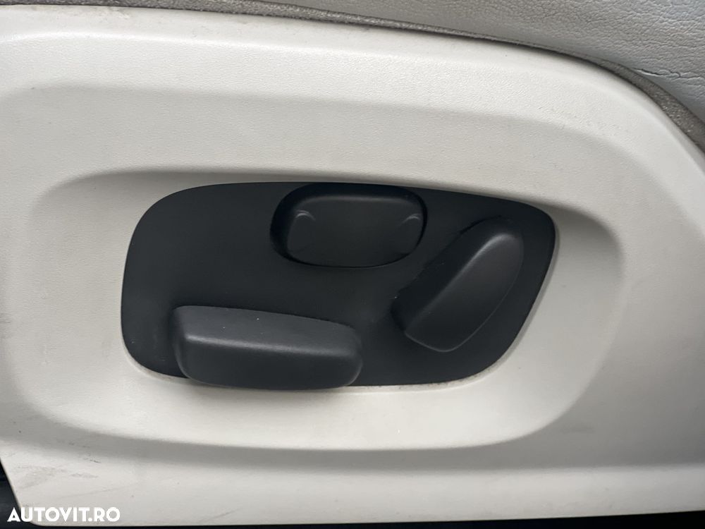 Land Rover Range Rover Evoque - 20