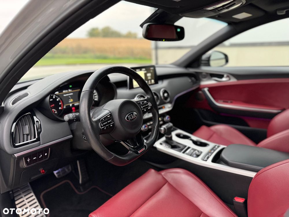 Kia Stinger 3.3 T-GDI V6 GT AWD - 35