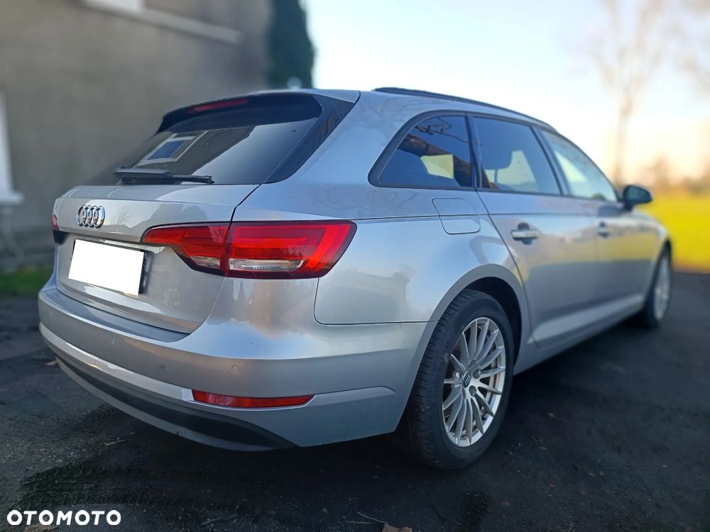 Audi A4 Avant 2.0 TDI DPF Ambition - 13