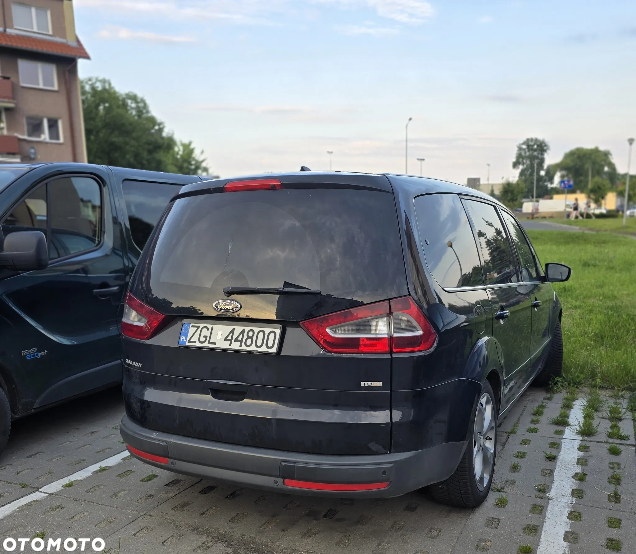 Ford Galaxy - 2
