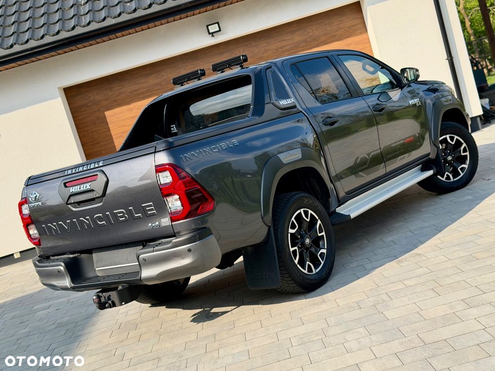 Toyota Hilux 2.8 D-4D Double Cab Invincible Sport 4x4 - 30