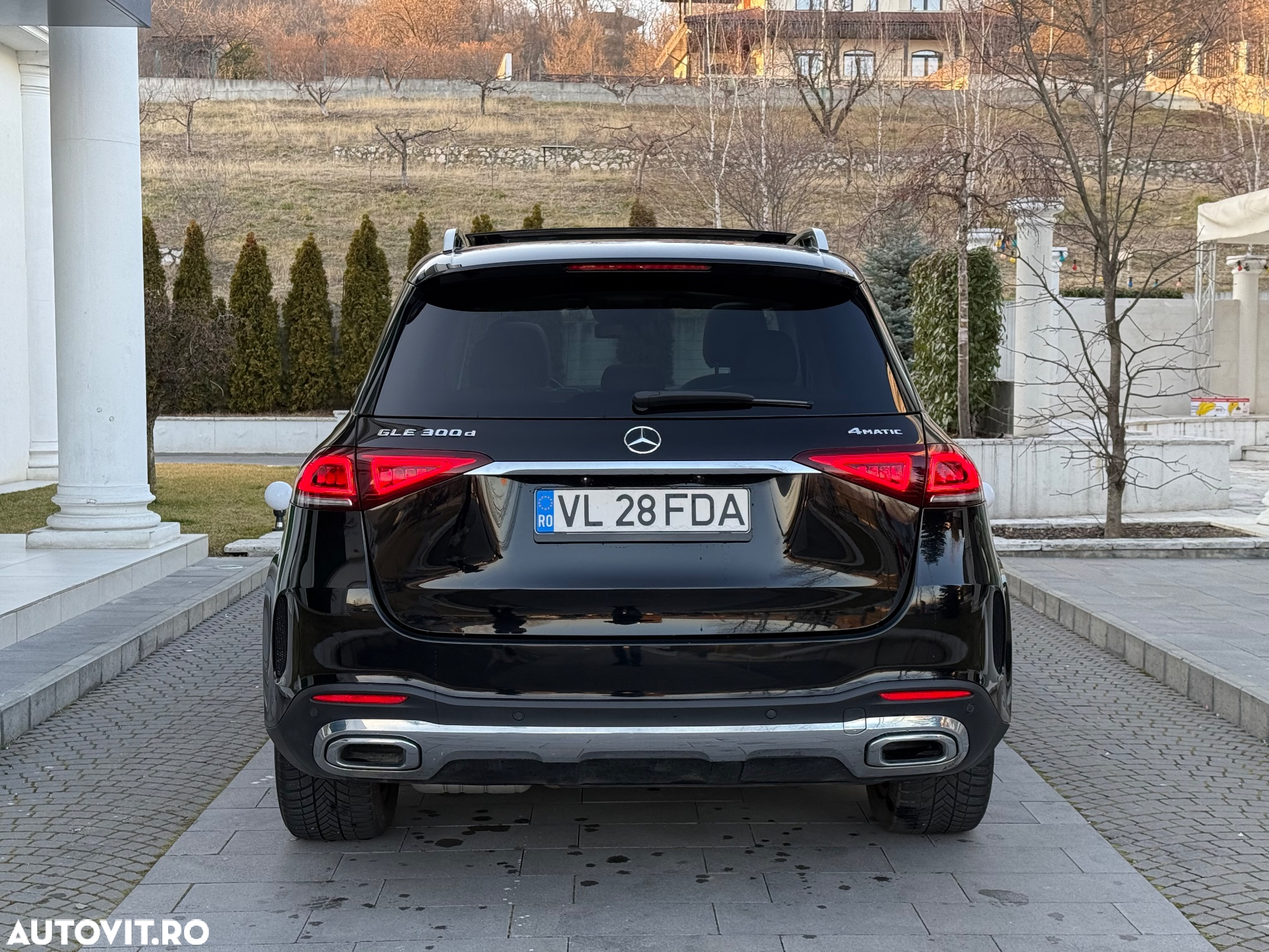 Mercedes-Benz GLE 300 d 4MATIC - 5