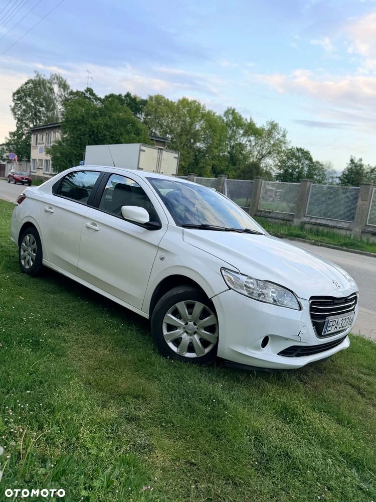 Peugeot 301 1.6 VTi Allure - 19