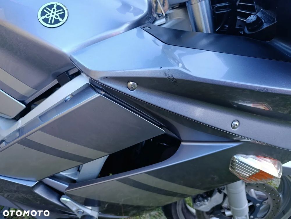 Yamaha FJR - 11