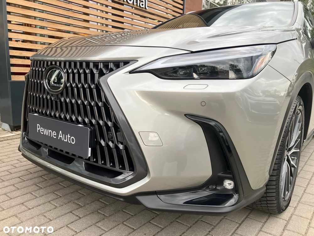 Lexus NX 450h+ Omotenashi AWD - 15