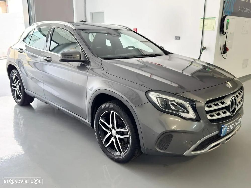 Mercedes-Benz GLA 180 - 16