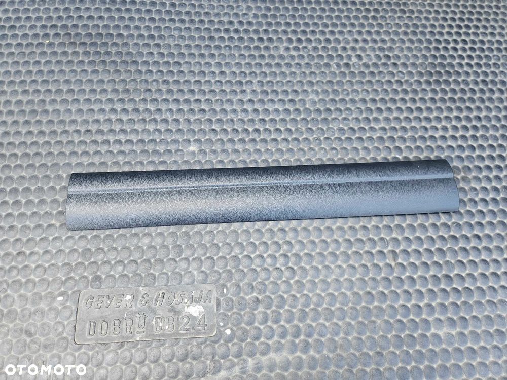 Osłona Słupka Progu Plastik Zaślepka Tapicerka Wnętrza Czarne BMW 3 E90 E91 LCI Lift - 36
