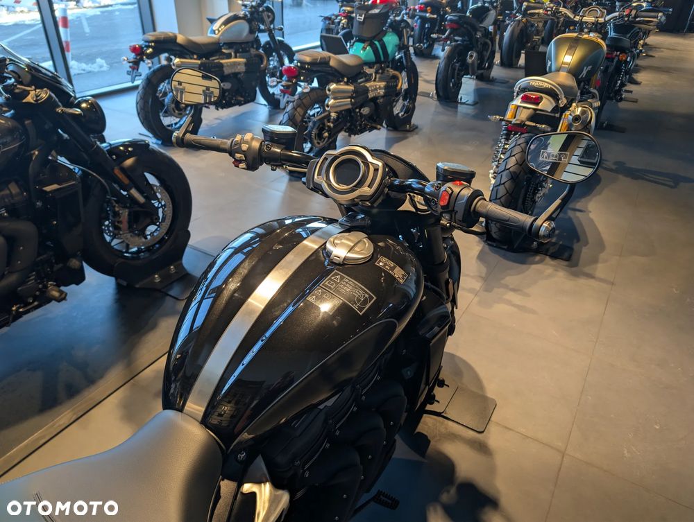 Triumph Rocket - 6