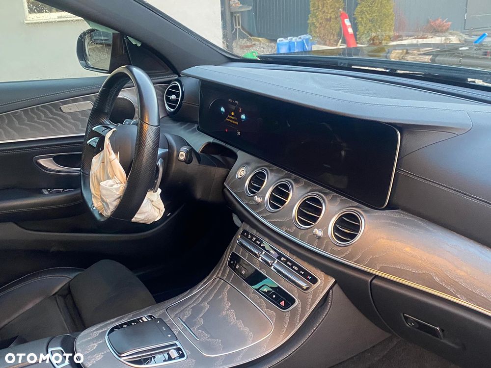 Mercedes-Benz Klasa E 220 d 4-Matic AMG - 15
