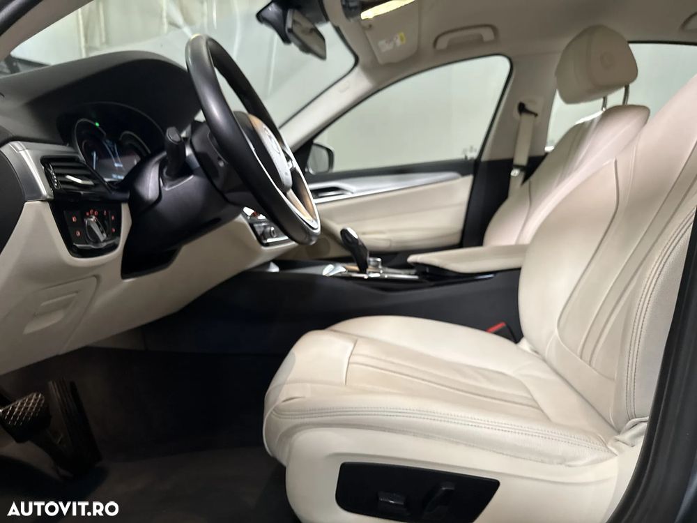 BMW Seria 5 - 25