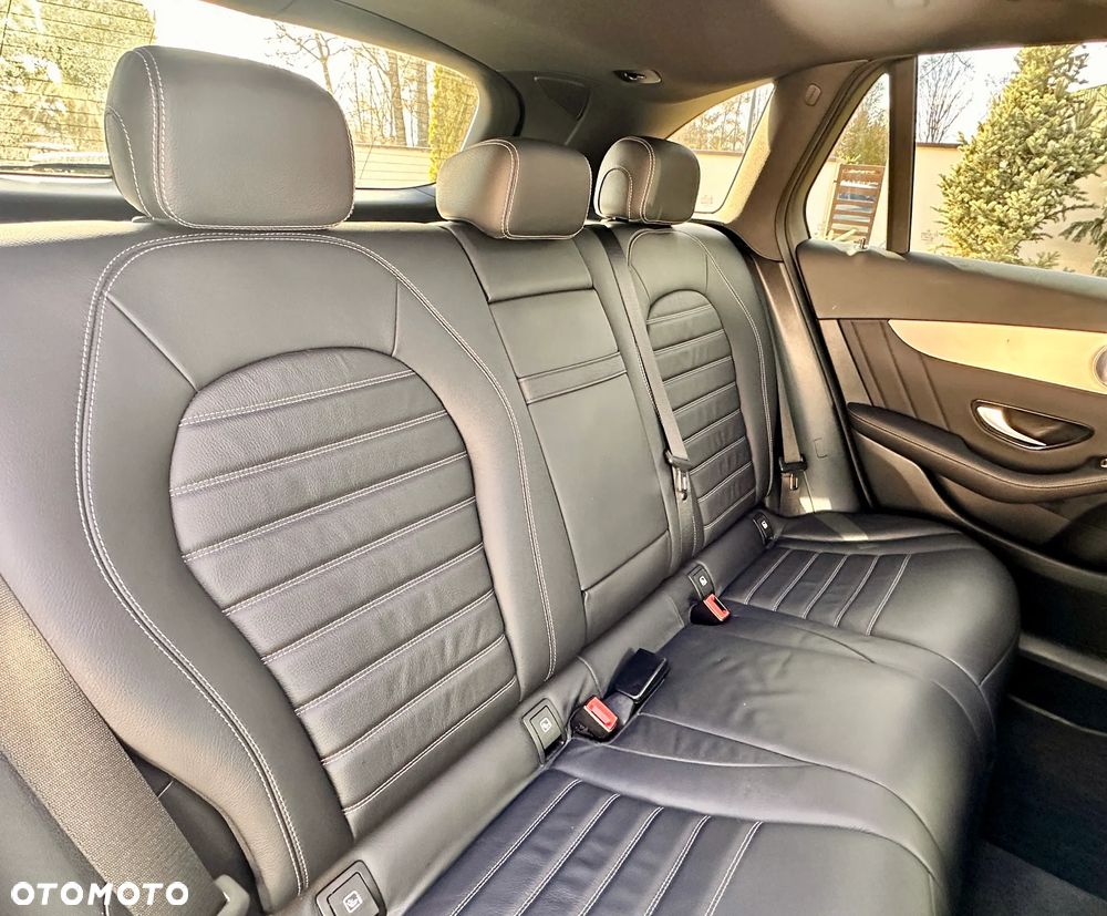 Mercedes-Benz GLC - 25