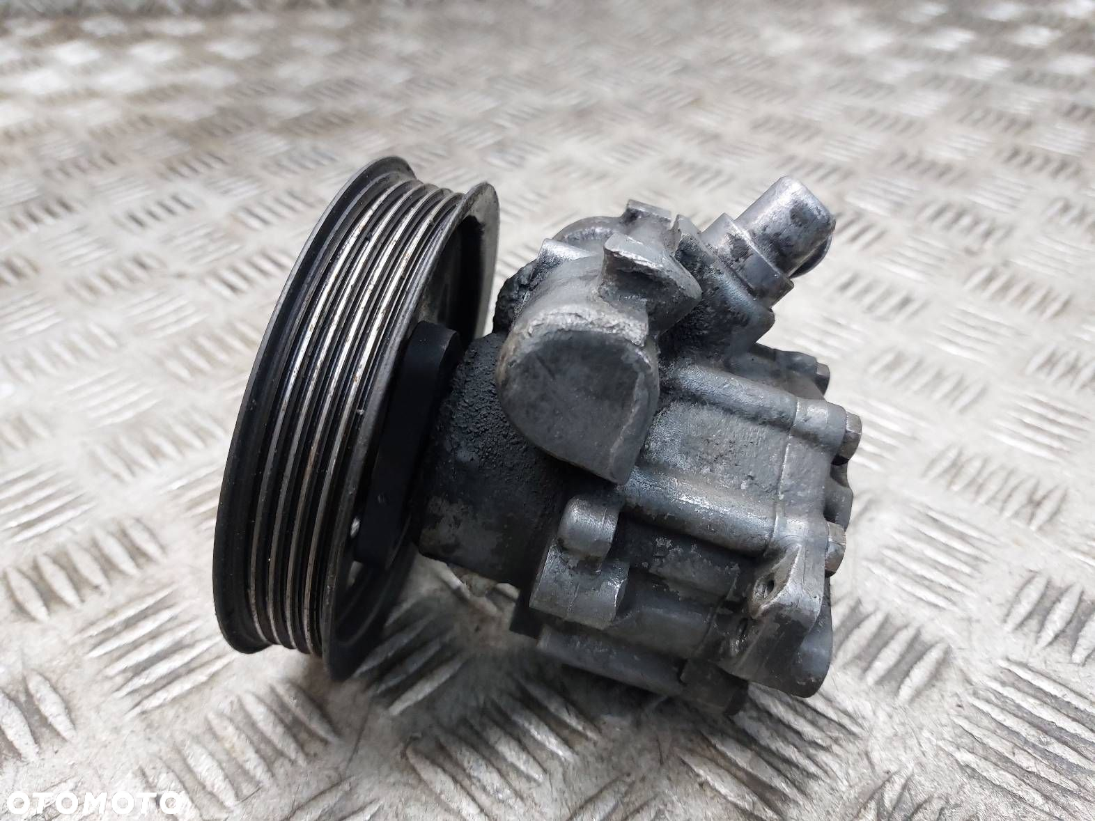 POMPA WSPOMAGANIA VOLKSWAGEN PASSAT B5 1.9 TDI - 3