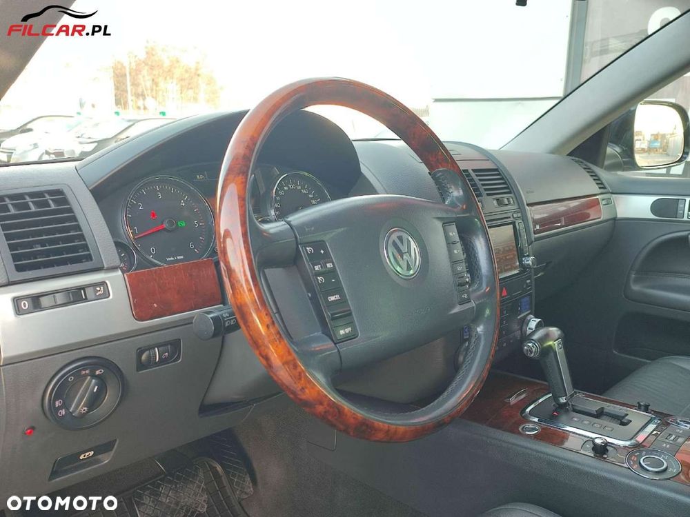 Volkswagen Touareg - 5