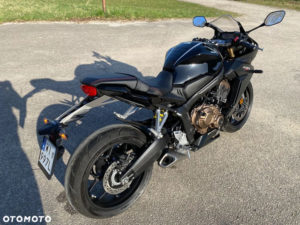 Honda CBR - 32