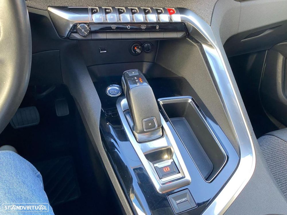 Peugeot 3008 PureTech 130 Stop & Start EAT6 Allure - 18