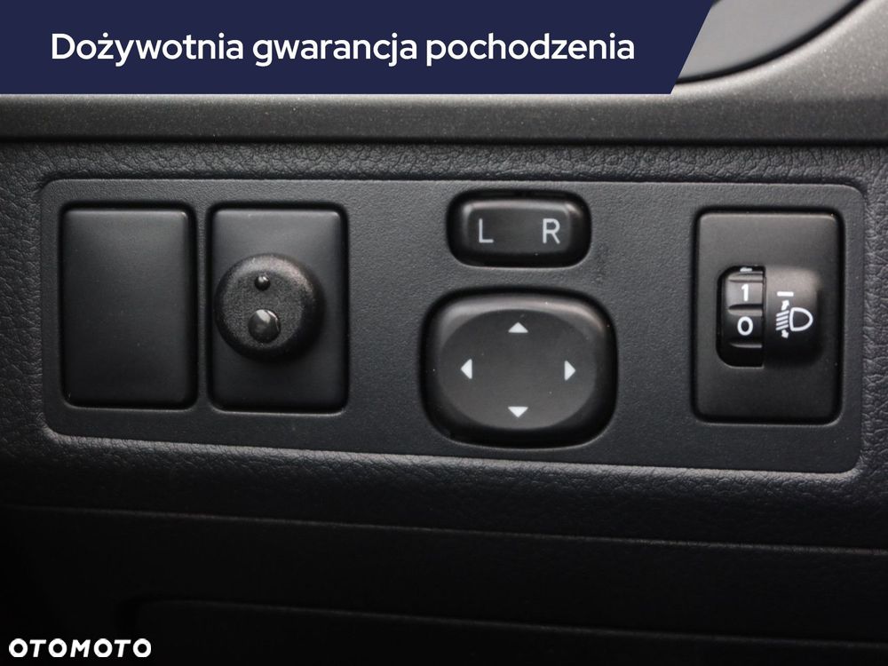 Toyota Avensis - 16