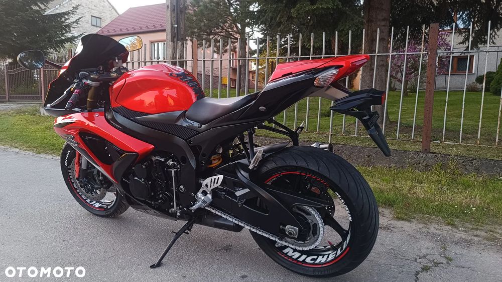 Suzuki GSX-R - 4