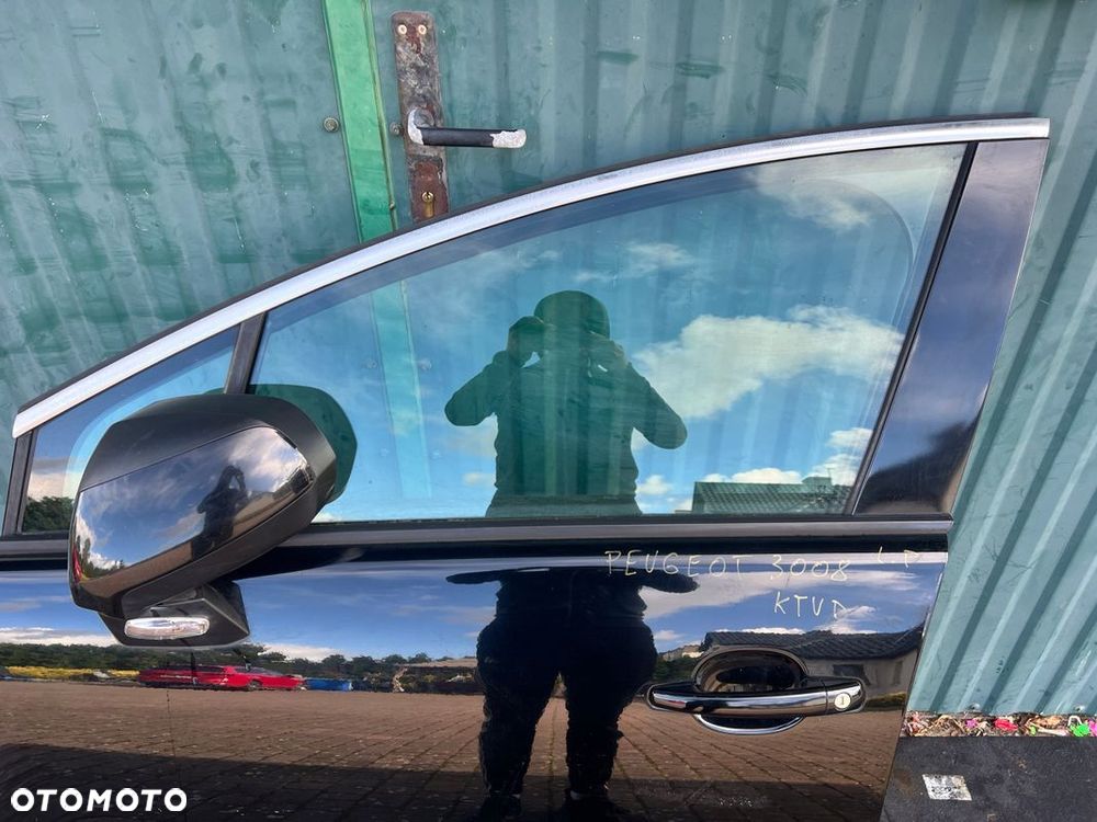 Drzwi PRZEDNIE LEWE lewy przód PEUGEOT 3008 5D kod lakieru: KTVD