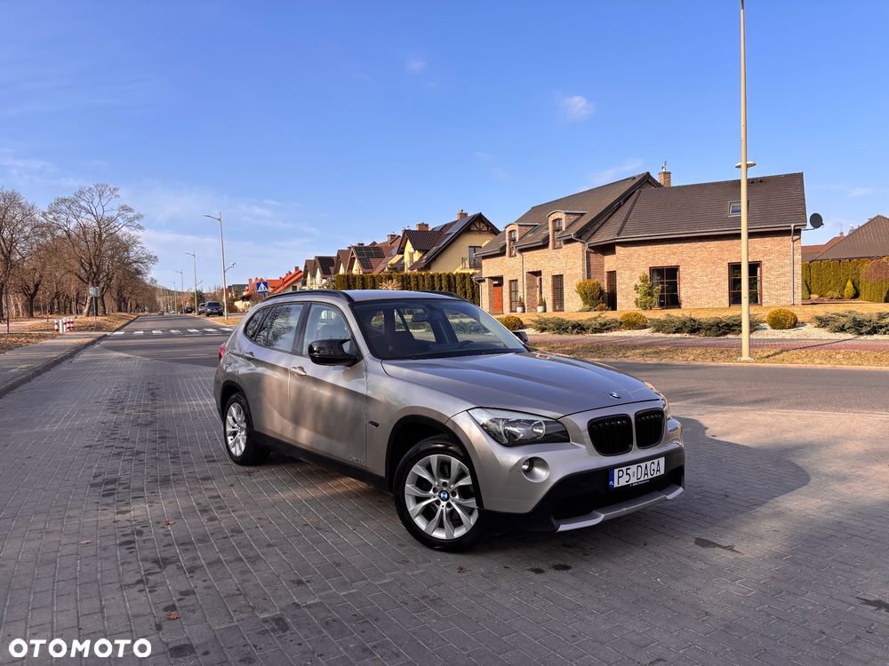 BMW X1 xDrive18d Sport Line - 1
