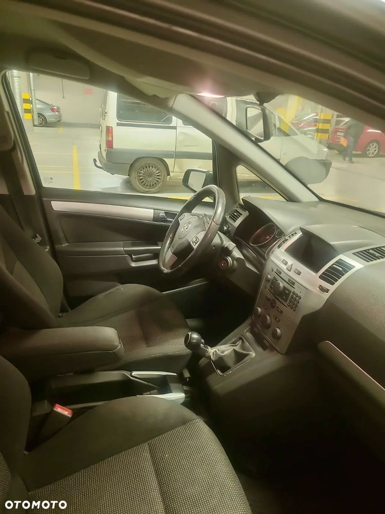 Opel Zafira 1.7 CDTI Cosmo - 7