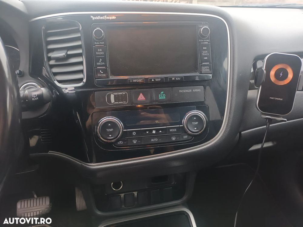 Mitsubishi Outlander 2.0 4WD CVT Plus - 6