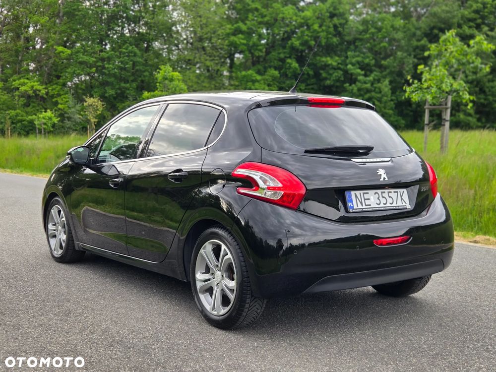 Peugeot 208 95 VTI Allure - 2