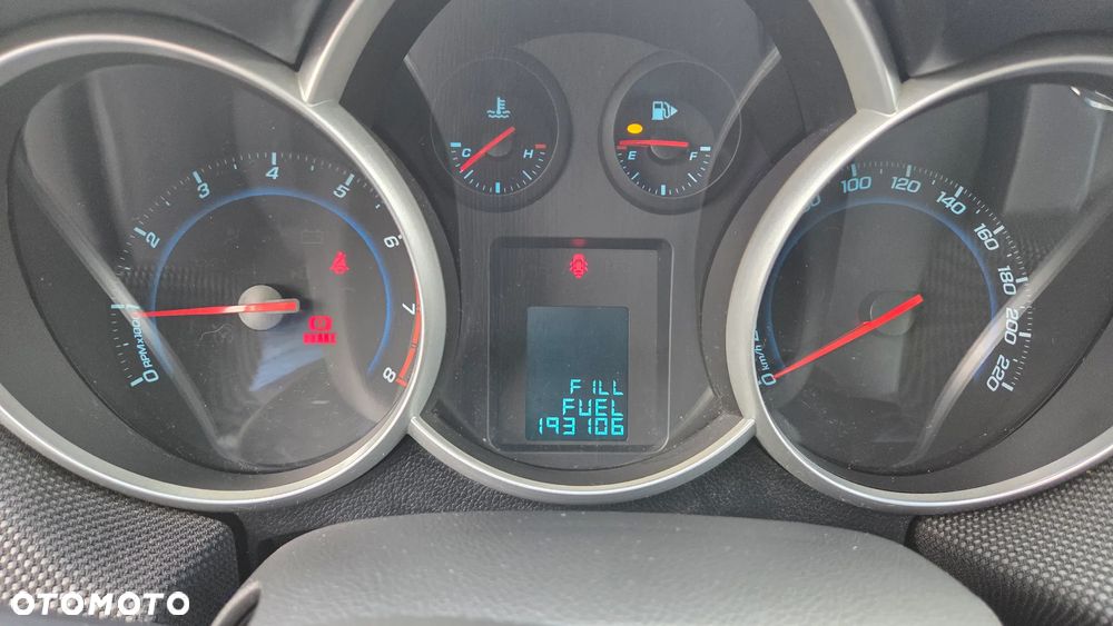 Chevrolet Cruze 1.4 T LTZ - 25
