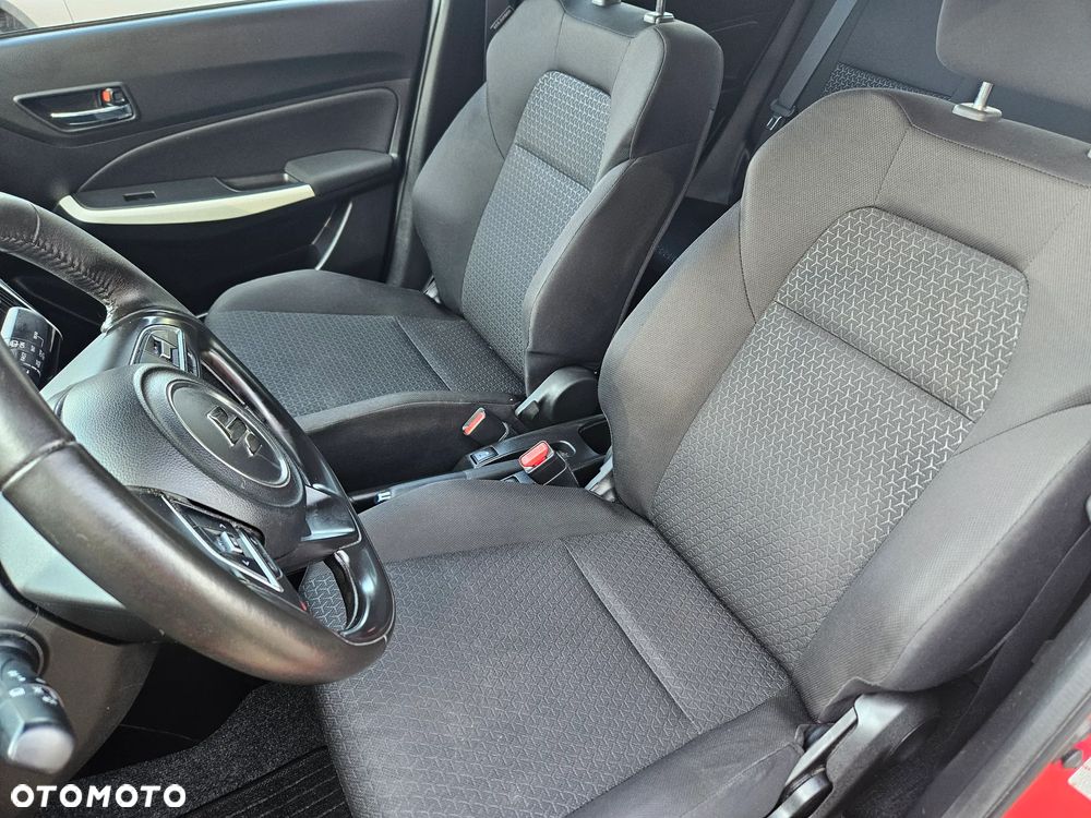 Suzuki Swift 1.2 Dualjet SHVS Premium Plus CVT - 25