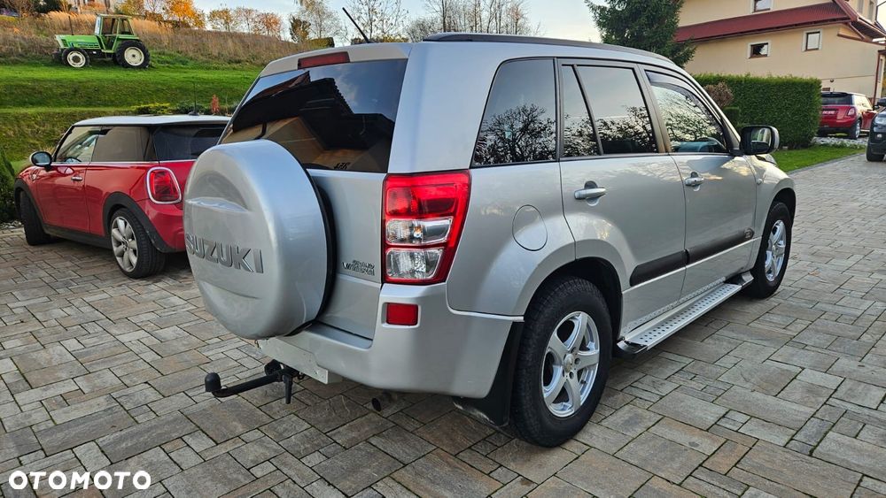 Suzuki Grand Vitara 2.0 De luxe - 5