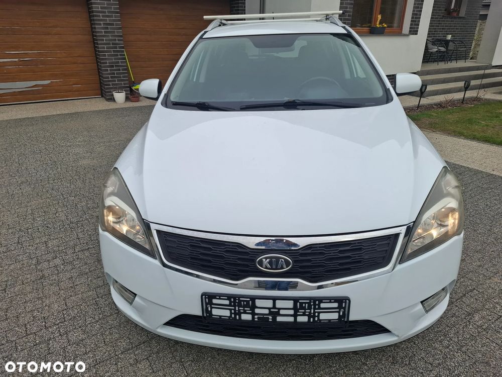 Kia Ceed - 6