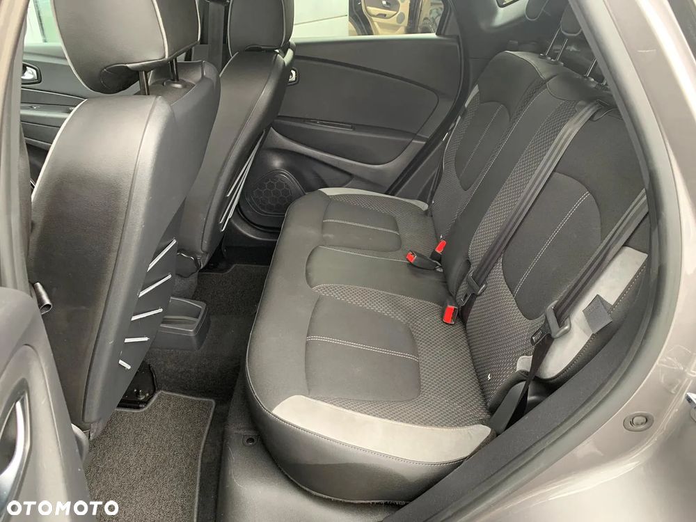 Renault Captur (ENERGY) TCe 90 BOSE EDITION - 12