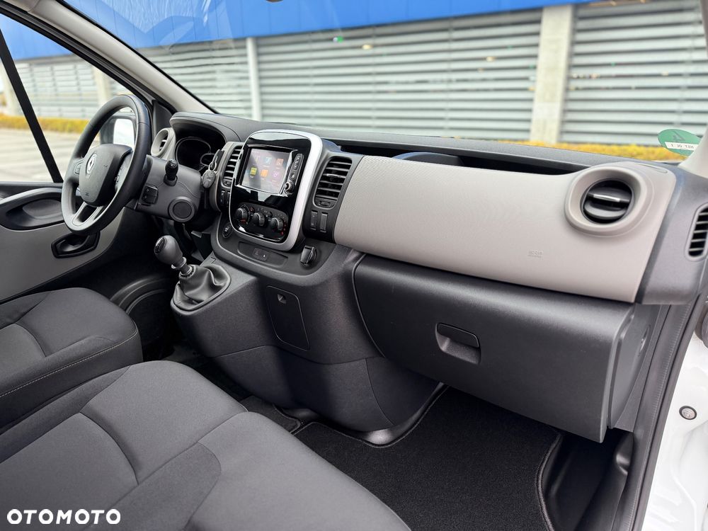 Renault TRAFIC 2019/20r 89tys km JAK NOWY Stan WZOROWY NAVI Bluetooth Tempomat Kamera FULL OPCJA Vivaro - 17