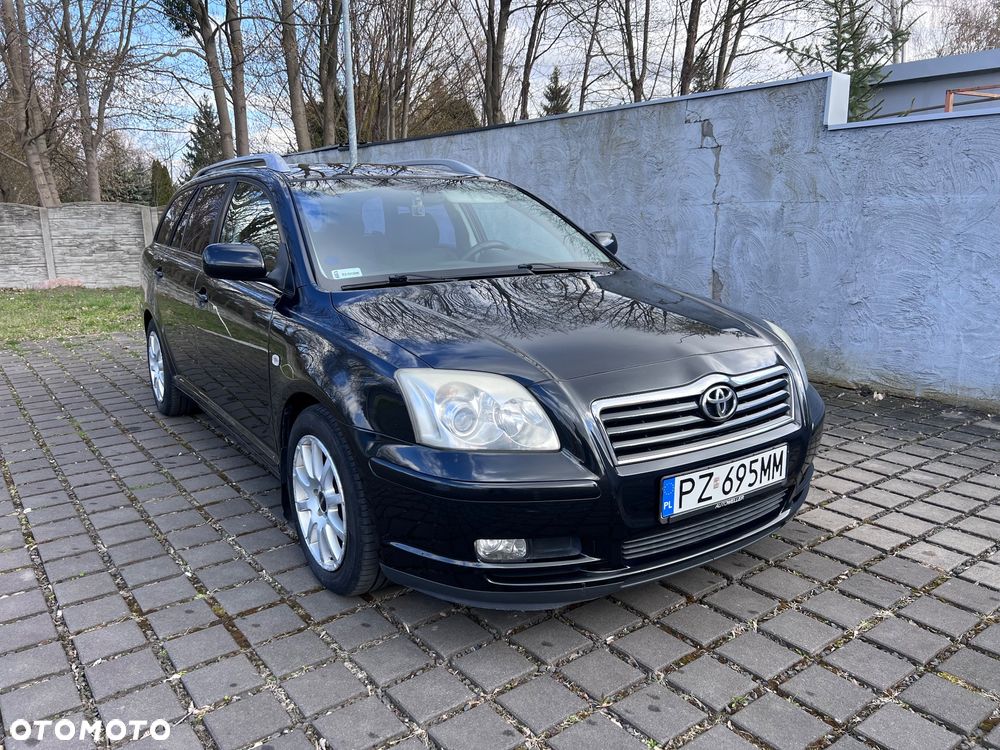 Toyota Avensis 1.8 VVT-i Sol - 2