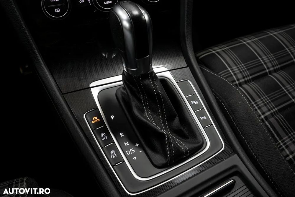 Volkswagen Golf GTD (BlueMotion Technology) DSG - 31