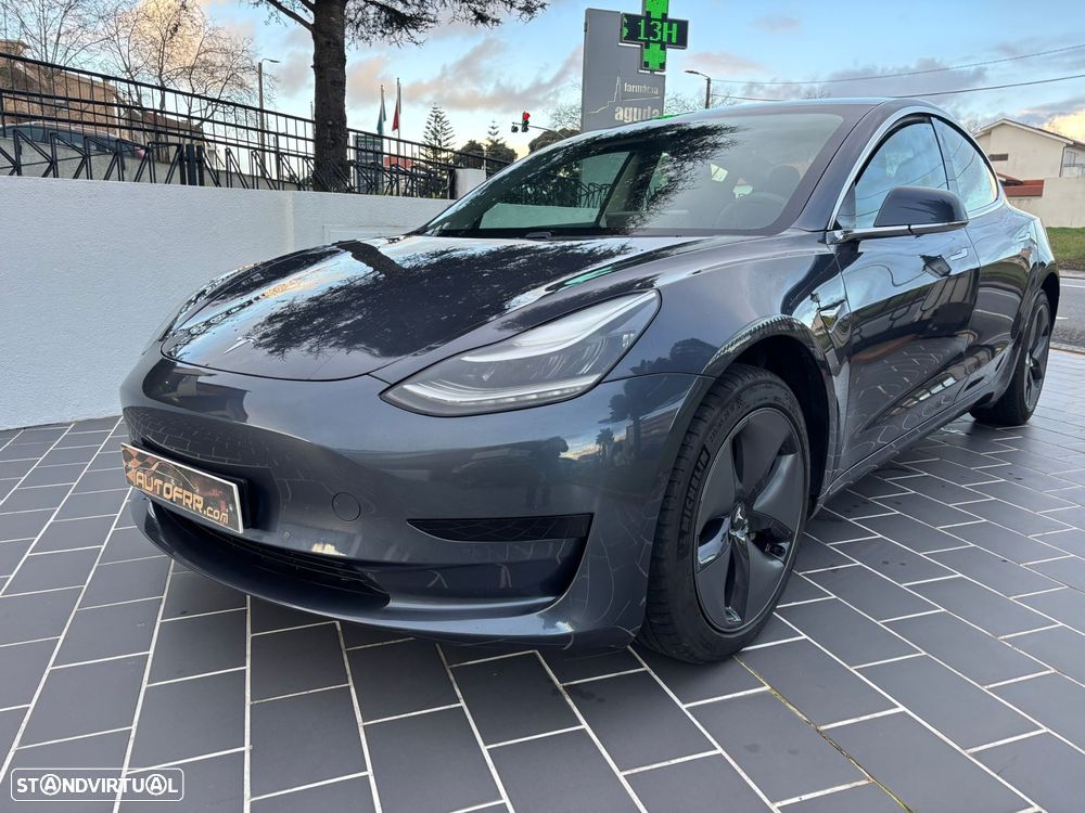 Tesla Model 3 Standard Range Plus RWD - 3