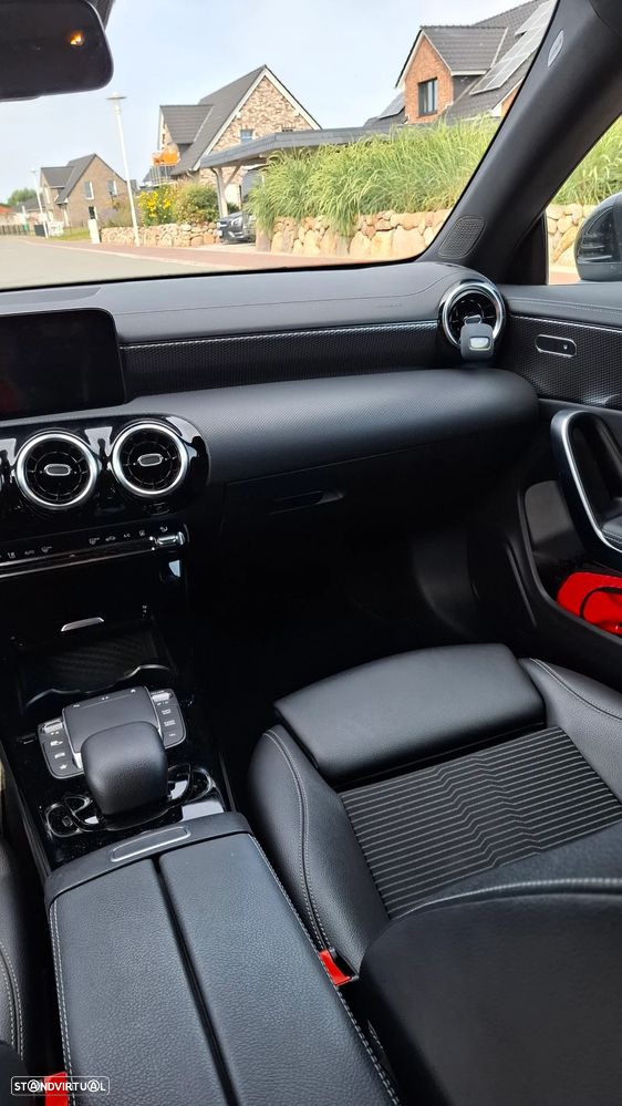 Mercedes-Benz CLA 250 e 8G-DCT Edition 2021 - 4