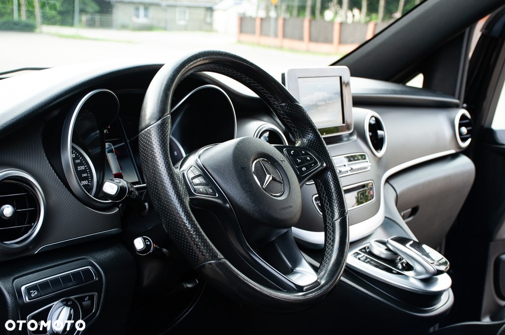 Mercedes-Benz Klasa V 220 (BlueTEC) d 7G-Tronic - 7