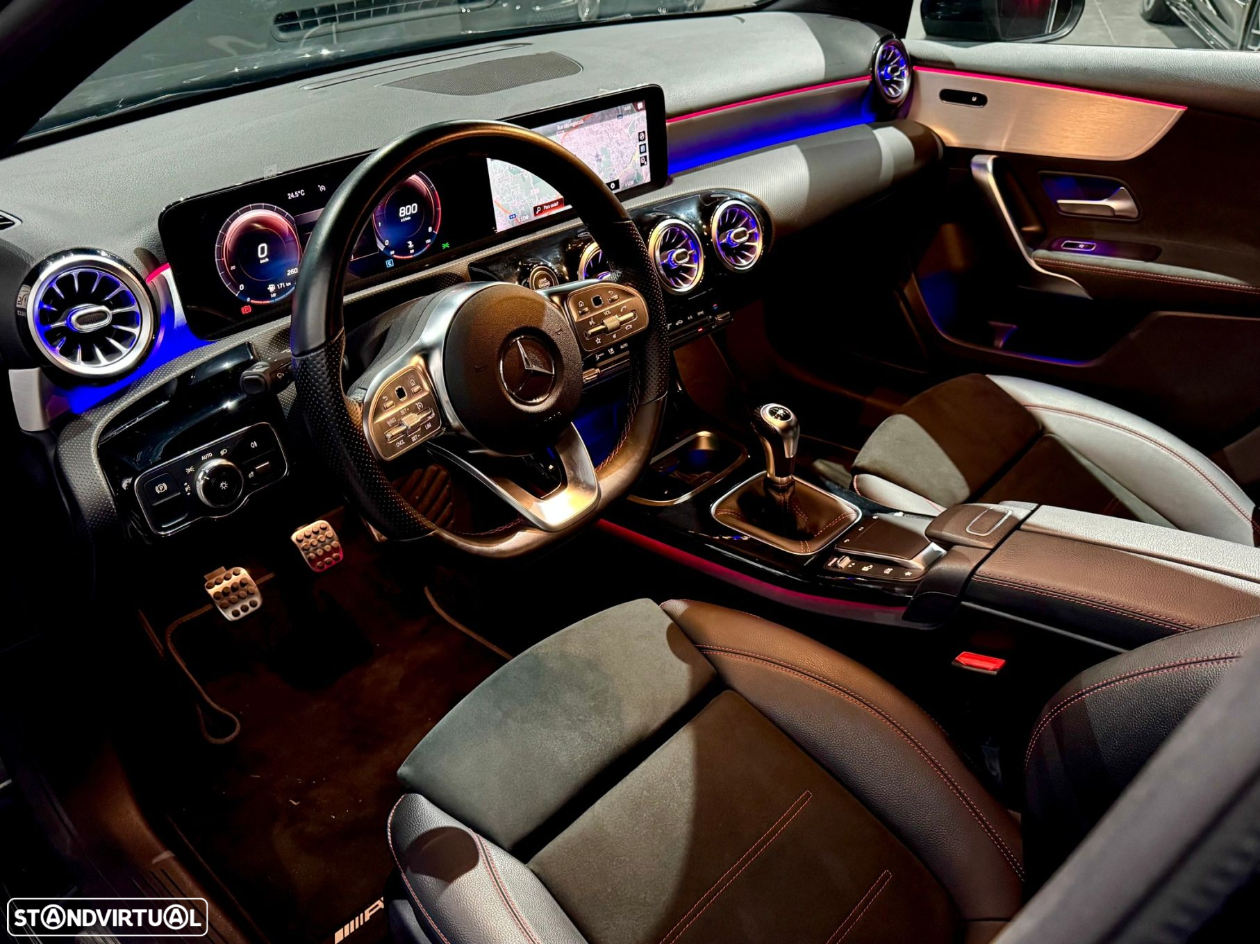 Mercedes-Benz A 180 AMG Line - 9
