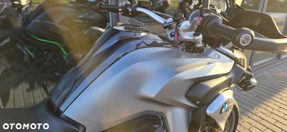 BMW R - 12