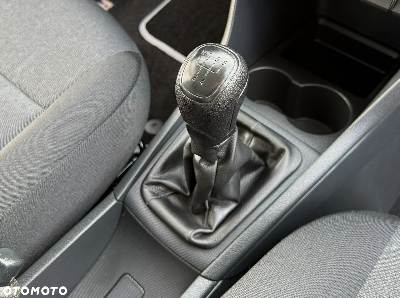 Skoda RAPID Spaceback 1.2 TSI (Green tec) Emotion Plus - 30