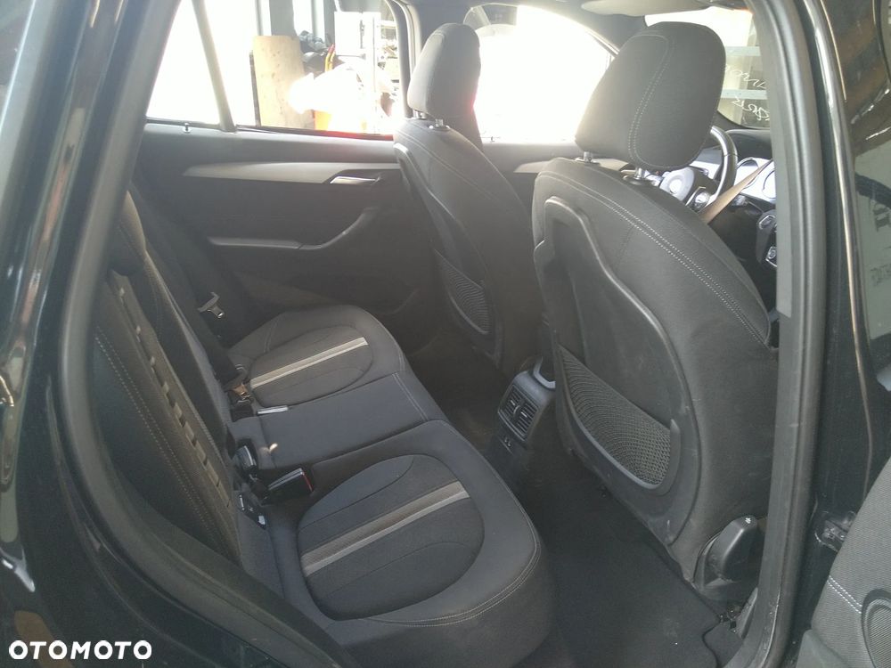 BMW X1 - 11