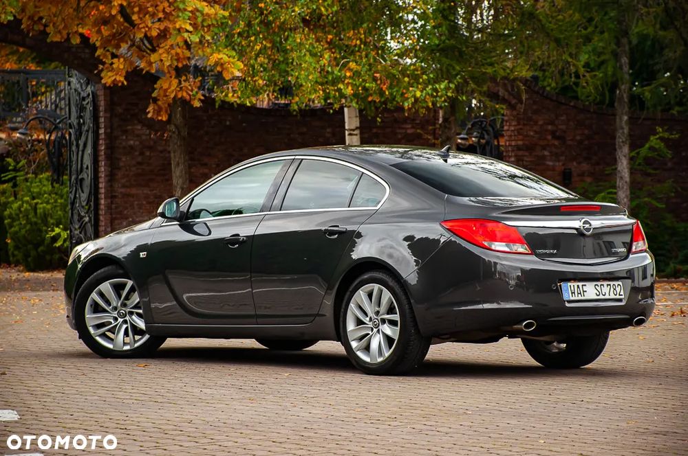 Opel Insignia - 10