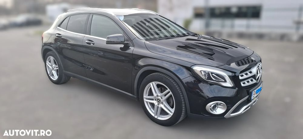 Mercedes-Benz GLA - 8