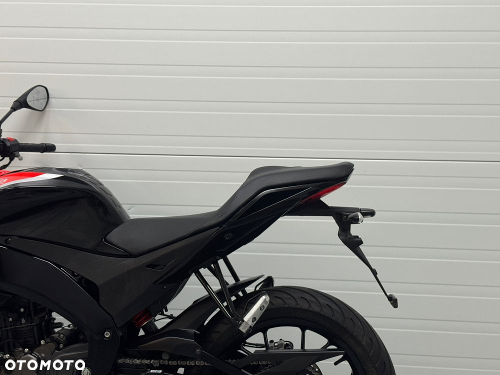 Aprilia Tuono - 15