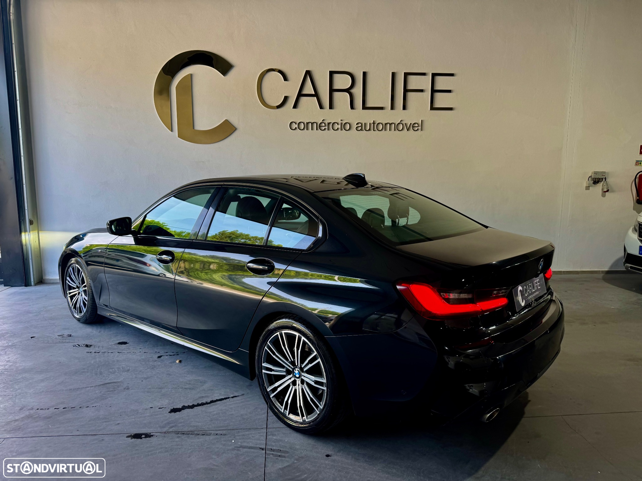 BMW 318 d Pack M Auto - 25